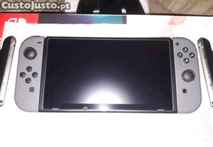 Nintendo Switch + 2 Jogos / Excelente estado