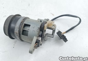 Canh�o Da Porta De Mala Audi A6 (4A2, C4)