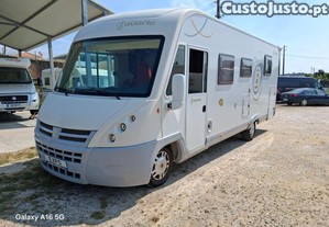 Autocaravana Bavaria Cama Central