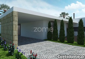 Moradia T3 +1 Térrea C/Piscina, Lote Com 611 M2...