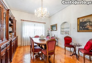 Moradia T4 Com Terreno Em Canidelo - Espaço,...