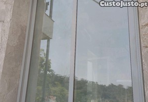 Janela sacada alumínio
