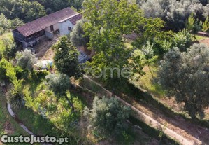Moradia Para Recuperar, Com Terreno, Cabeceiras...