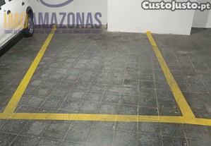 Lugar de estacionamento p/ mento em montechoro, albufeira