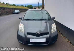 Toyota Yaris 1.0 VVT-i - 10