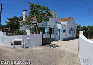 Casa / Villa T2 em Ferreira do Zzere de 104,00 m