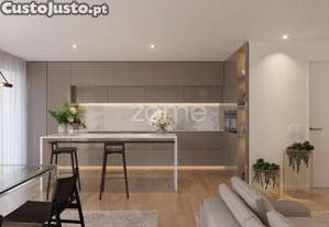 Apartamento T2 Com Garagem E Varanda Em S. Vicente