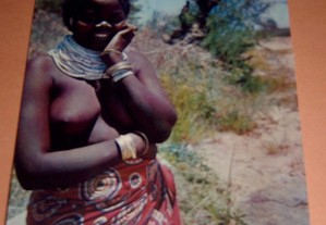 Raro, Mulher de Quilengues, Angola, postal 1966