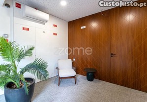 Escritórios Com Potencial De Conversão Em...