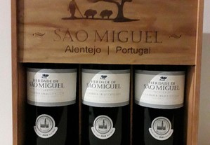 Vinho Herdade de São Miguel em caixa de madeira