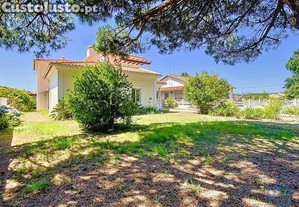 Casa / Villa T5 em Marinha Grande de 341,00 m²