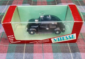 1/43 Volkswagen Kafer Split "Politi"- Vitesse