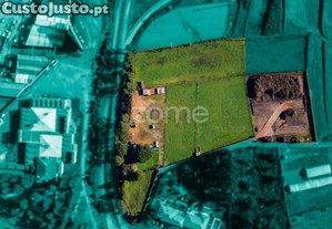 Terreno Com 22.000 M2 Em Frente À A28 Nó De...