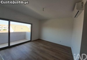 Apartamento T3 em Quinta do Conde de 94,00 m²