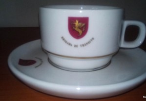 Chavenas de café Militares