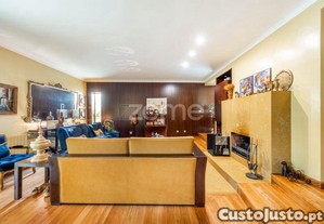 Moradia T4+1 Com Piscina Em Chaves