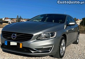 Volvo V60 288cv - 14