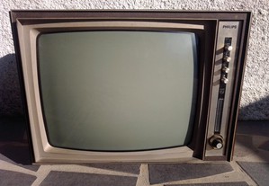 Televisão Philips vintage a funcionar anos 70