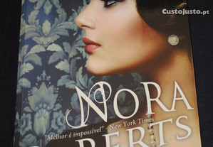 Livro Fumo Azul Nora Roberts