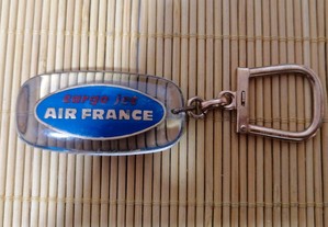 Porta chaves da antiga companhia aérea Francesa, Cargo Jet AIR FRANCE, e no verso um pelicano