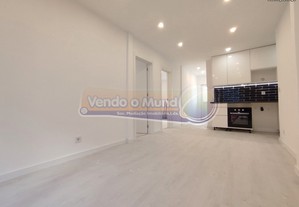 Apartamento T2 em Póvoa de Santa Iria (PSI023)