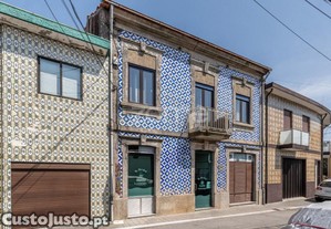 Moradia Multifuncional Em Baguim Do Monte /...