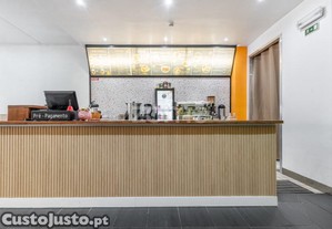 Loja Junto À Universidade Do Minho, Em Gualtar,...