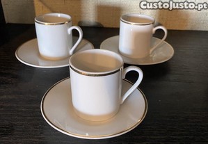 conjunto 3 chavena e pires branco com dourado