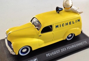 * Miniatura 1:43 Colecção "Michelin" Peugeot 203 Fourgonnette