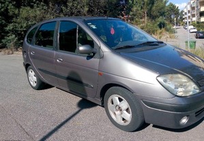 Renault Scénic 1.9 dci