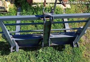 Porta paletes para trator