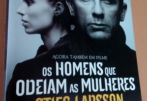  Stieg Larsson