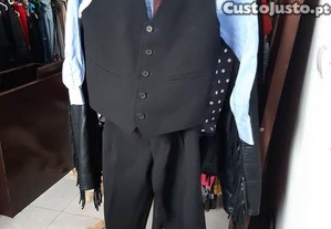 Fato de cerimnia para 12 anos.