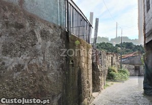 Ruína T2 Em Touvedo - Ponte Da Barca