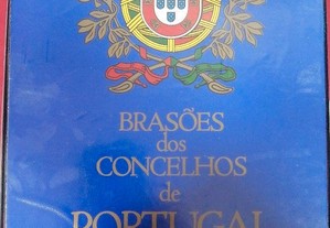 Álbum original da colecção de Brasões de Portugal edição 1989/90 c/ 224 calendários edição Cromogal