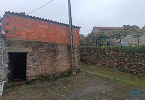 Casa de aldeia em Bragança de 60,00 m²