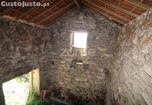 Ruína Em Vilar, Cabreiro