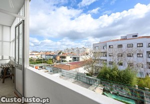 T1 Luminoso Em Pereiró Com Varanda