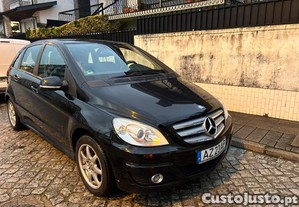 Mercedes-Benz B 150 5 Portas - 08