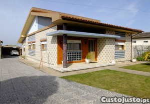 Moradia Trrea Isolada Com Terreno