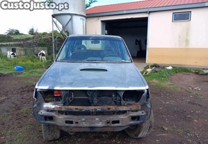 Nissan Terrano 2.7 TD - 00