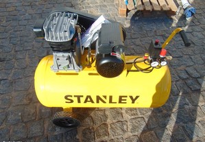 Compressor de 100L Stanley com motor de 2HP e Cabe