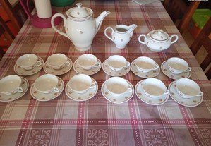 Serviço de café/chá Vista Alegre com 27 peças