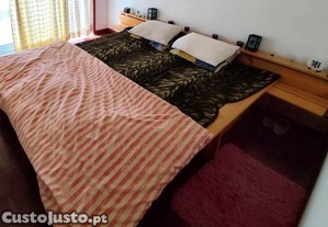 Cama Japonesa de Casal com Colchão + Gavetas | Excelente Estado