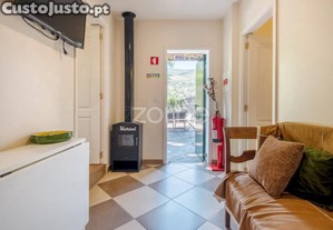 Quinta Em Alojamento Local Com Terreno De...