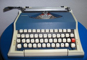 Maquina de Escrever Messa 2000S