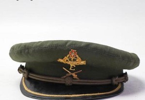 Chapéu barrete boné militar capitão escola infantaria 60s