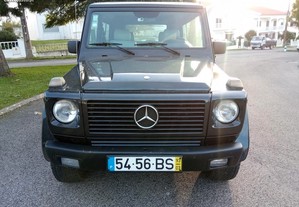 Mercedes-Benz G 300 4x4
