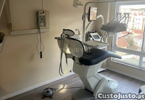 Clínica Dentária em Sintra com dois consultórios para trespasse