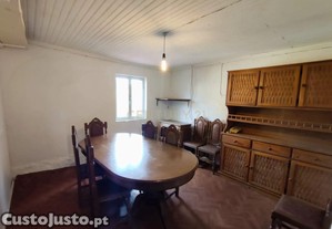 Moradia para renovao em Martim Pega, Sabugal